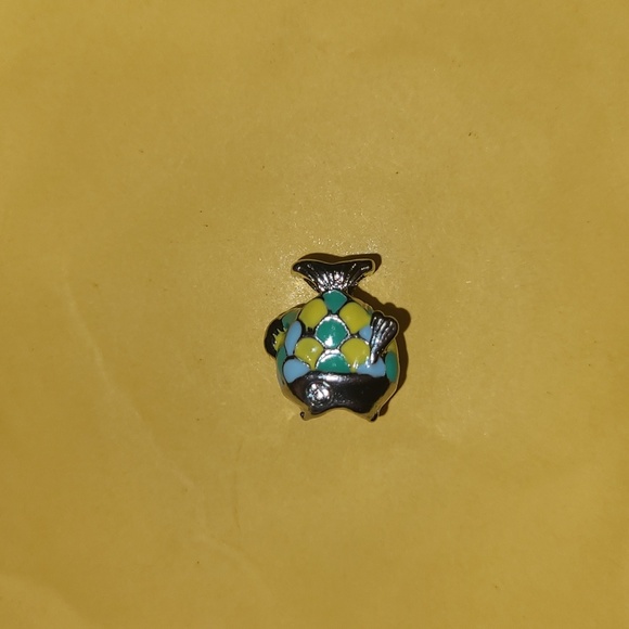 Fish Charm ❤️ - Picture 5 of 5